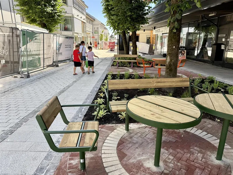 Bilde av nye møbler - Klikk for stort bilde