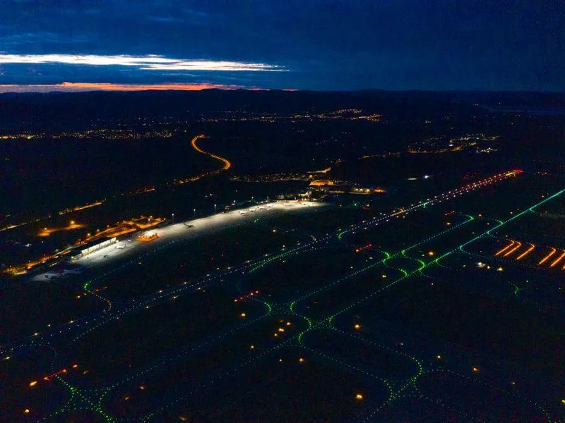Rapporten om en eventuell tredje rullebane ved Oslo lufthavn er lagt frem.