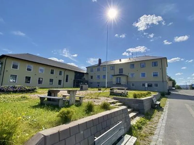 Båtsfjord rådhus sommer