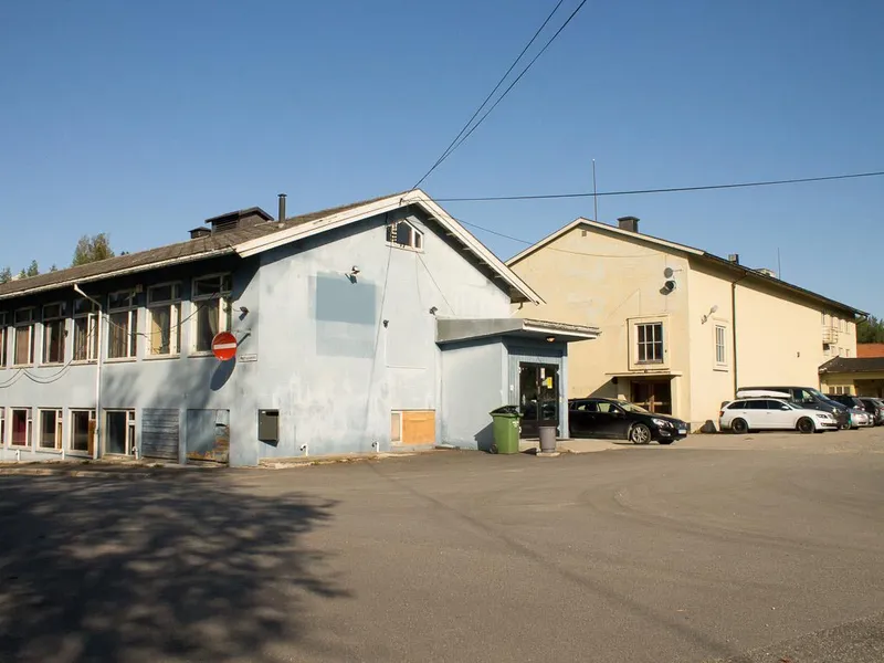 Nybygg i Rena sentrum - Klikk for stort bilde