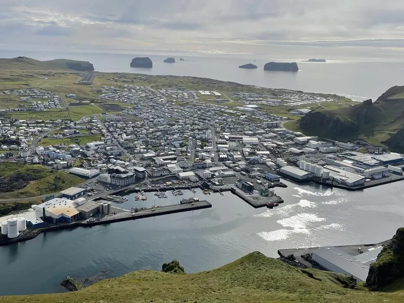 Heimaey, the largest island of the Vestmannaeyjar archipelago. Photo: Laxey.