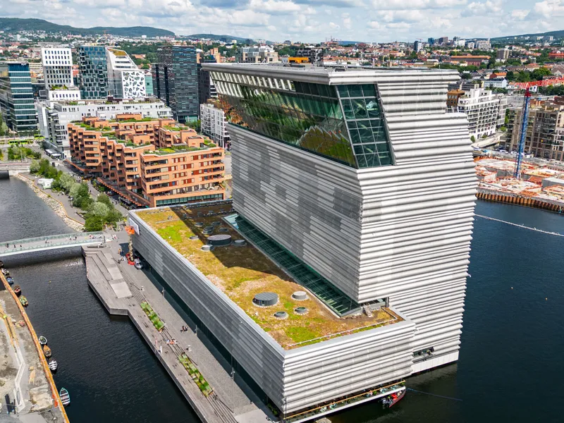 Bergknapp har også levert sedumtak til Munch-museet i Bjørvika, for å forsinke noe av regnvannet som faller på bygget. Foto: Bergknapp.