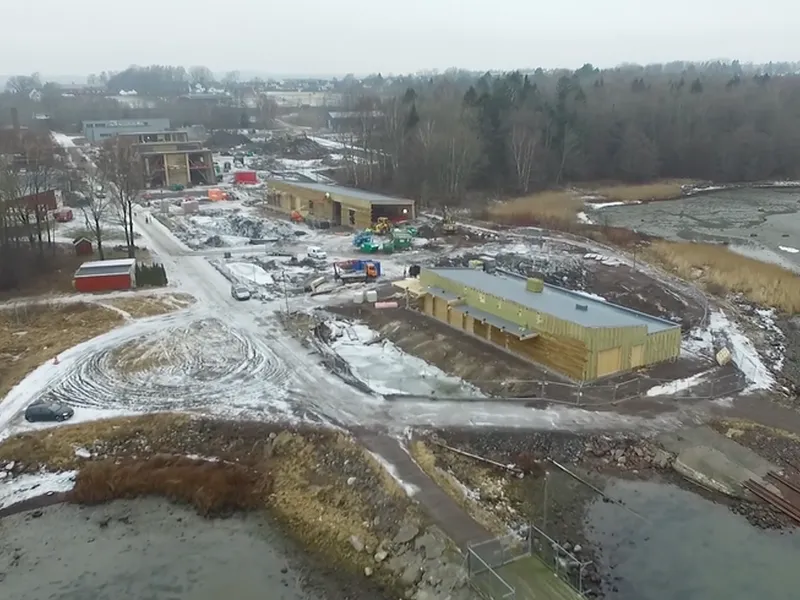 FERDIG TIL SENSOMMEREN: Det nye sjøsikkerhetssenteret på Langgrunn skal overtas av Redningsselskapet i september. Offisiell åpning blir januar 2018.