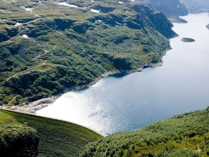 Dam Viddalsvatn ligger i Låvisdalen i Aurland kommune og ble bygget i 1970-71. Foto: Hafslund Eco