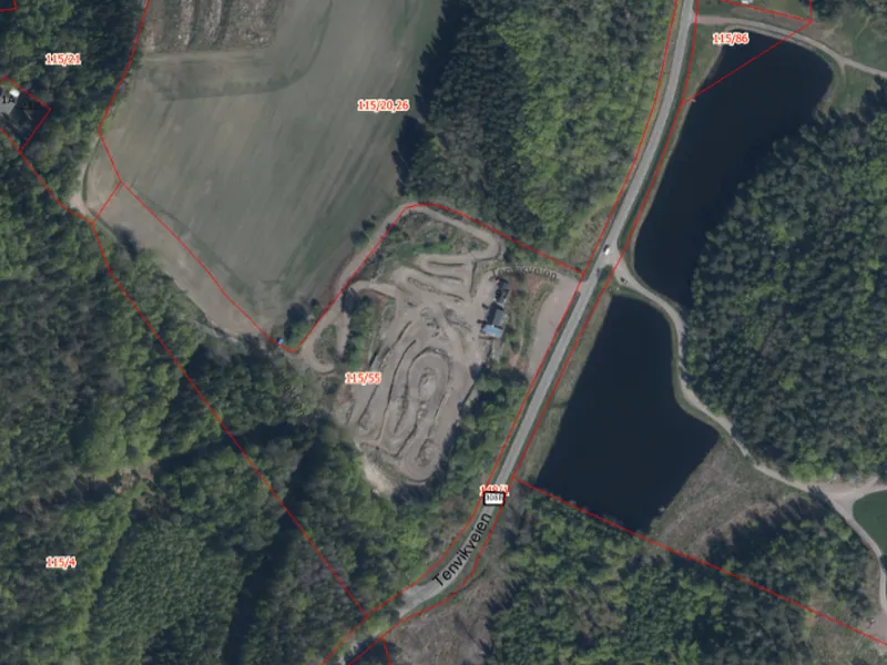 Flyfoto av Støyten motorsportbane - Klikk for stort bilde