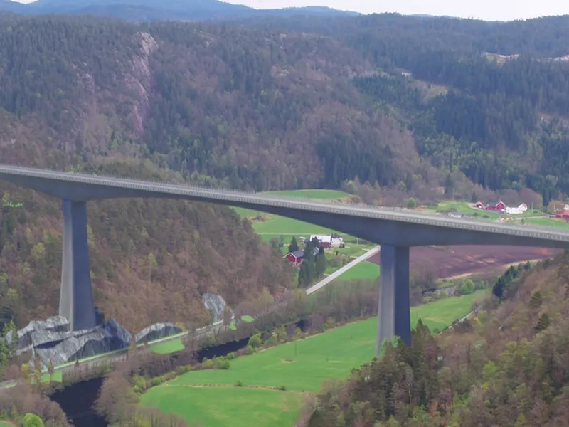 Illustrasjonen viser broen over Audnedalen, som blir Norges høyeste bru.