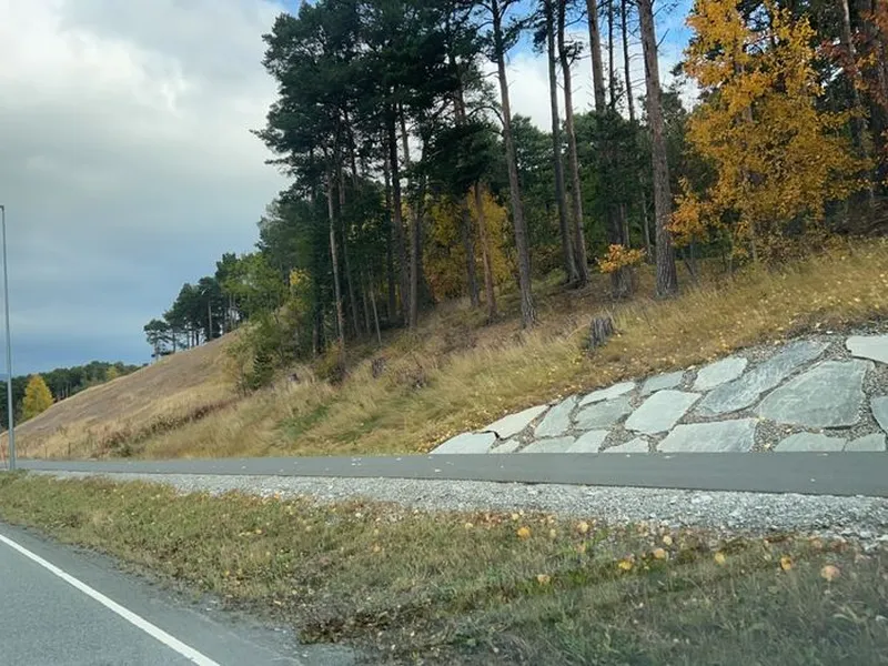 Med andre byggetrinn fullført blir det nå sammenhengende gang- og sykkelveg langs E6 mellom Driva og Hevle, totalt 4 kilometer. Foto: Statens vegvesen.
