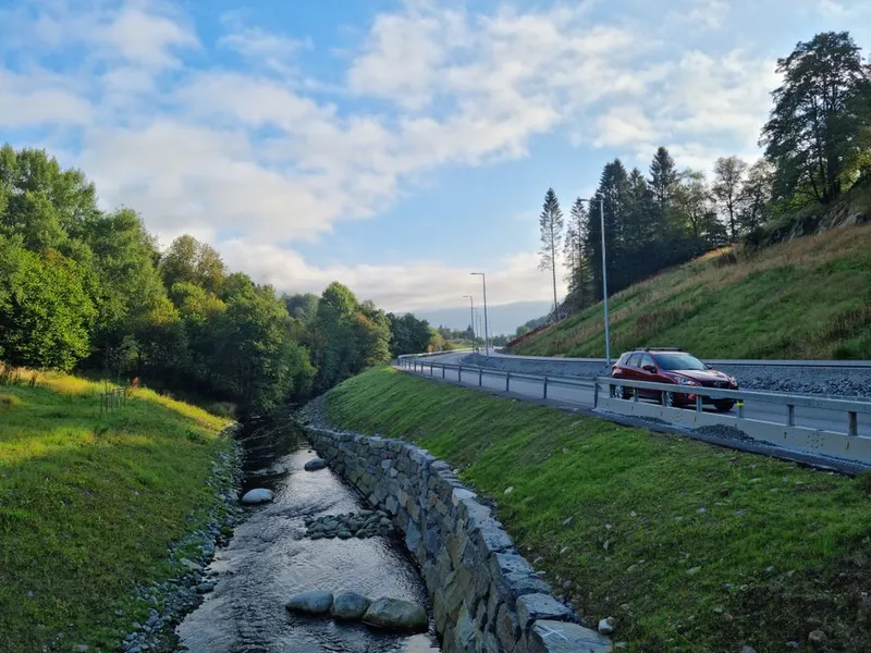 E134 Espelandssvingane. Foto: Statens vegvesen