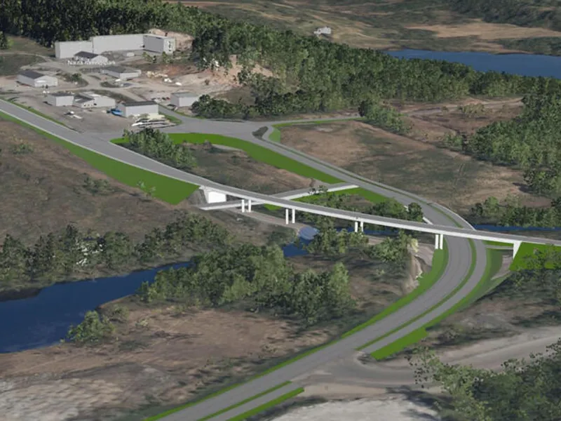E10 skal legges på bru for å sikre planfri kryssing av adkomst til Harstad/Narvik lufthavn Evenes. Det skal også bygges en vei for myke trafikanter mellom flyplassen og hotell og næringsarealet på andre siden av europaveien. Illustrasjon / Statens vegvesen.