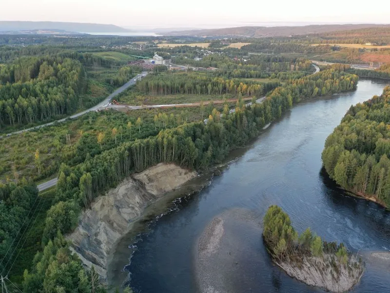 Dronebilde av det skredutsatte området.