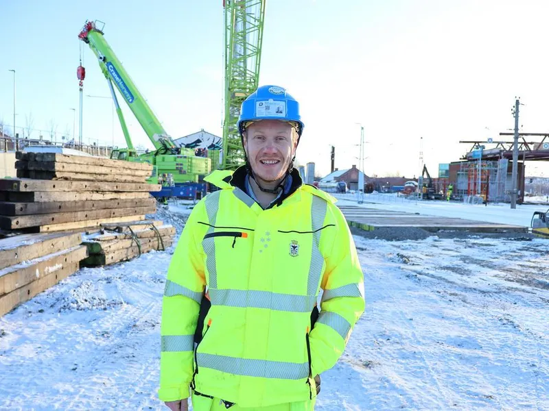 Prosjektleder Krister Skjærbekk på byggeplassen for Espern bru.