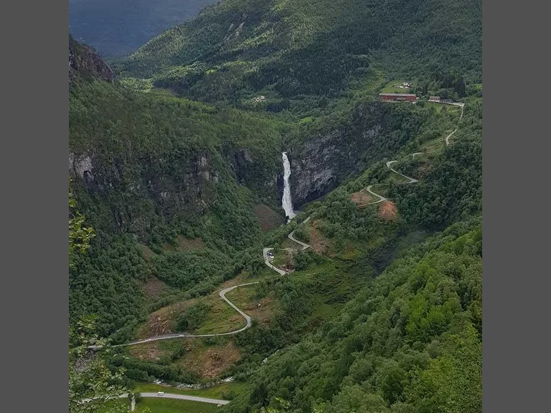 Oversiktsbilde av Stalheimskleiva. Foto.