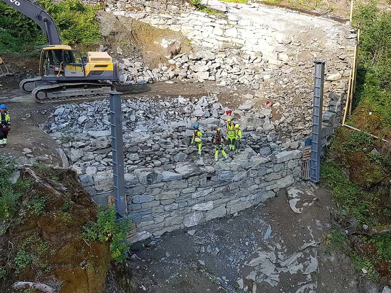 Restaurering av Minesvingen i Stalheimskleiva. Foto