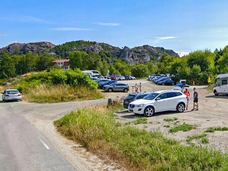 Parkeringsplassen ved Trollpikken