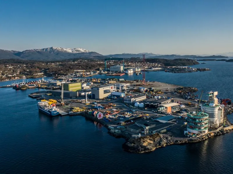 Renevo AS får 60 mNOK i Enovastøtte for å bygge et nytt produksjonsanlegg for biogass ved fabrikken i Etne. Det vil også bli produsert flytende biogen CO2 ved anlegget. Foto: Renovo