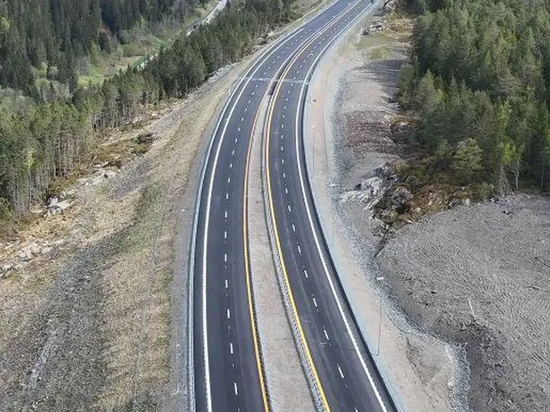 Firefelts motorvei, E6, Kvithammar-Åsen, fugleperspektiv