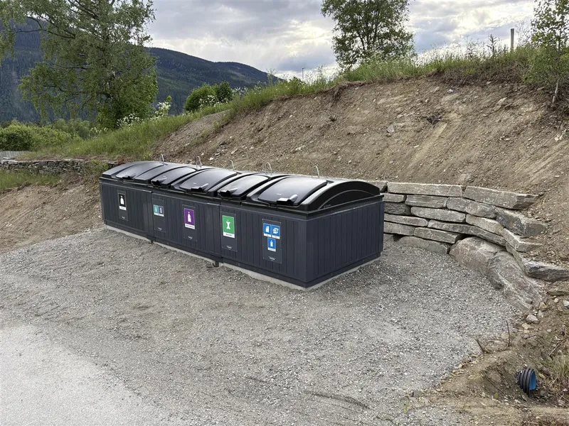 Bilde som viser avfallsbrønner. - Klikk for stort bilde