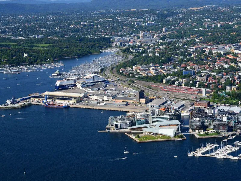 En historisk milepæl i utviklingen av Oslos fjordby er nå nådd. Bystyret har vedtatt at Oslo Havn KF gis fullmakt til å selge kommunens tomter på Filipstad til Hav Eiendom, som er heleiet av Oslo Havn KF. Dermed legges grunnlaget for å realisere det siste store utviklingsområdet i Fjordbyen.
