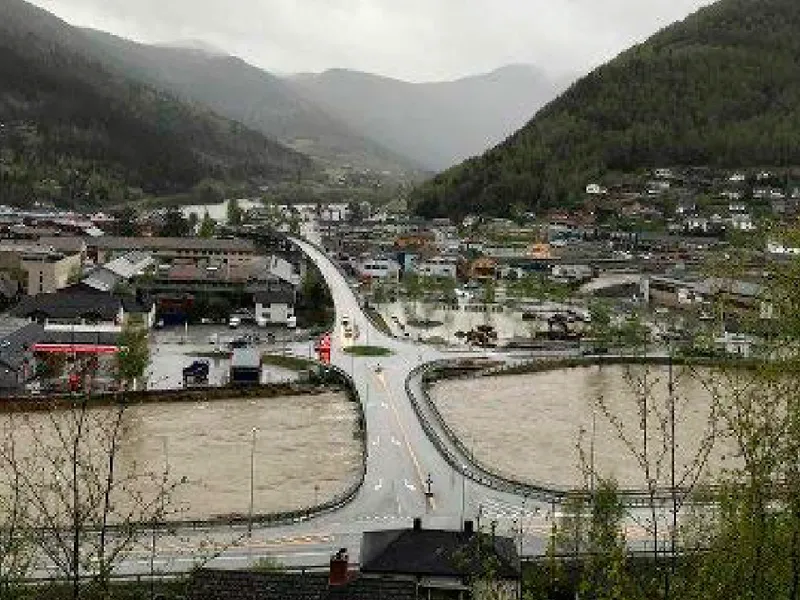 Flomsikring Otta sentrum - illustrasjonsbilde - Klikk for stort bilde