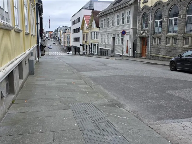 Fra 1. juni blir det veiarbeid i Strandgata, fra krysset Skjoldavegen til krysset Torggata. - Klikk for stort bilde
