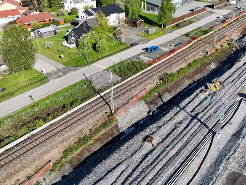 Jernbanegata åpner for trafikk igjen fra 26. mai.