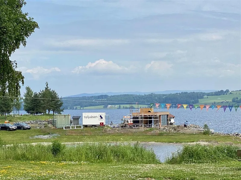 Bilde av badstua, tatt fra Fredevika. - Klikk for stort bilde