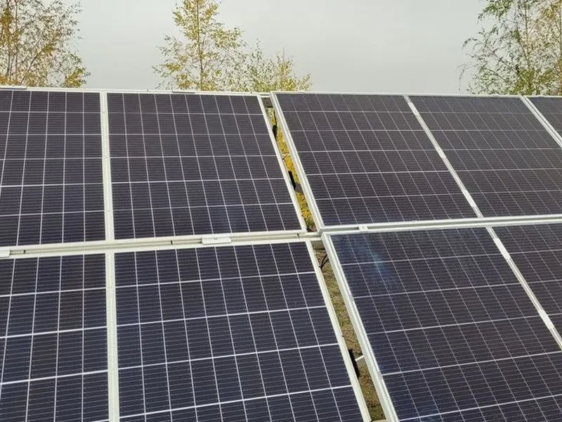 Solcellepanel (foto: NVE)