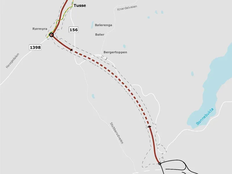 Kartutsnitt som med rød markering viser planlagt trasé for utbygging av fylkesvei 156 mellom Bråtan og Tusse. - Klikk for stort bilde