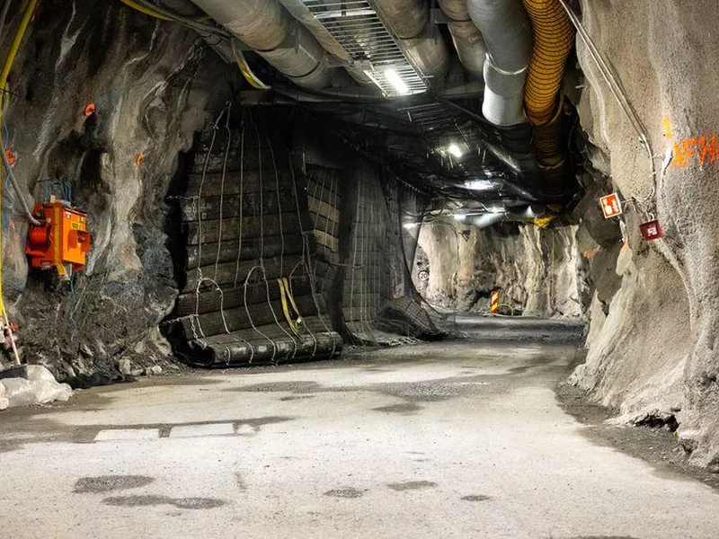 Tunnelåpningen i Hamangfjellet.