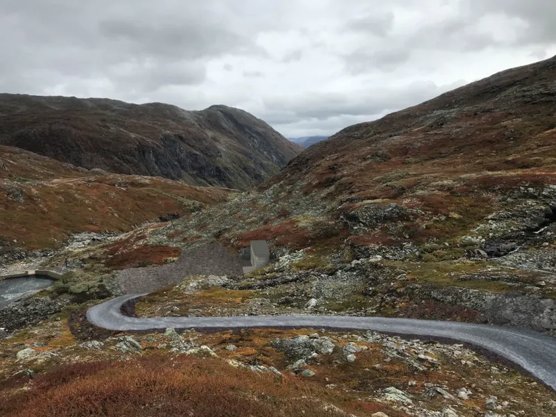 Visualisering av Gravdalen kraftverk som vil bygges inne i fjellet  (illustrasjon: Hywer)