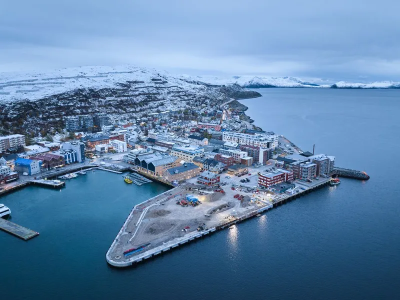 Hammerfest har fått ny og forlenget sentrumskai. Foto: NCC