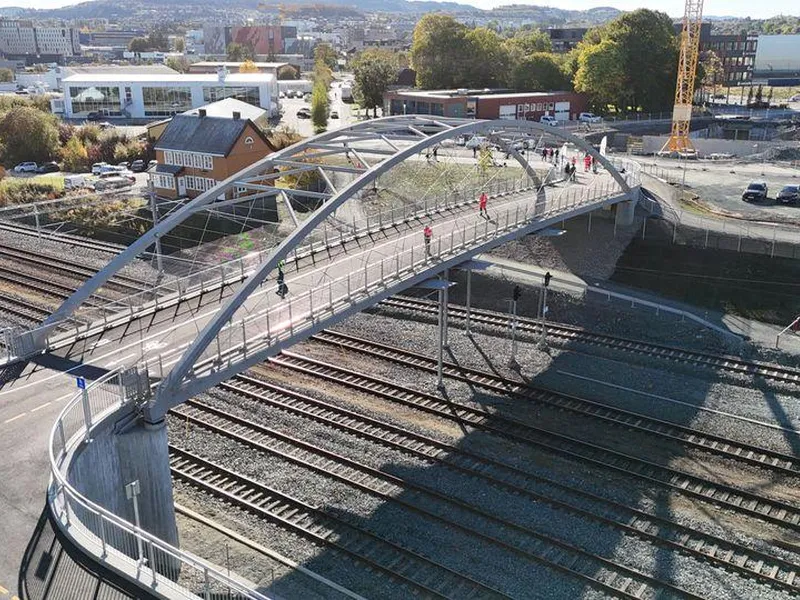 Hangarbrua sett fra luften