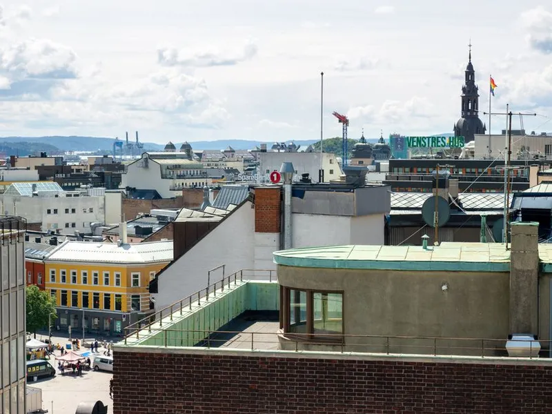Møllergata 37 har sentral beliggenhet ved Youngstorget og fin utsikt over Oslo