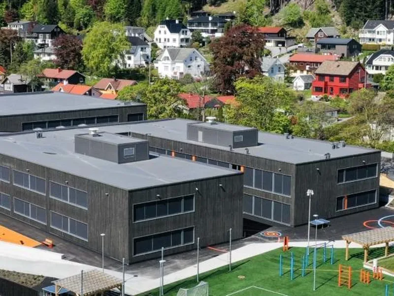 Kolvikbakken ungdomsskole1
