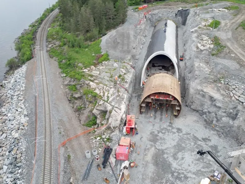 Dronefoto av Hestnestunnelen for Bane NOR ved Espa. Foto.