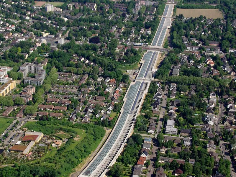 Lärmschutzeinhäusung A1 Köln-Lövenich