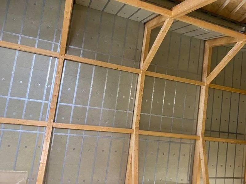 Langhuset, som inneholder restaurant og konsertscene, er ekstra godt lydisolert med ROCKWOOL isolasjon.