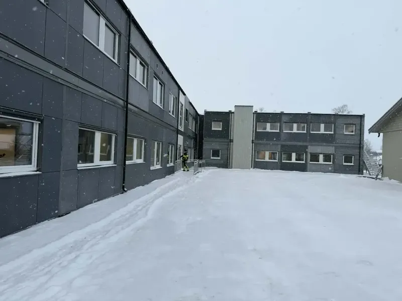 Et modulbygg på to etasjer