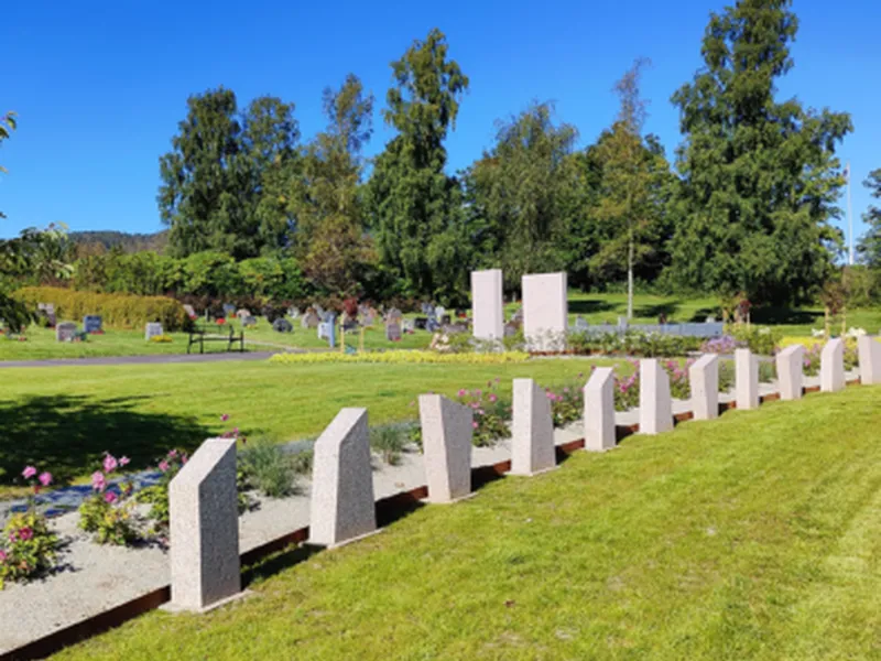 Kuventræ gravplass