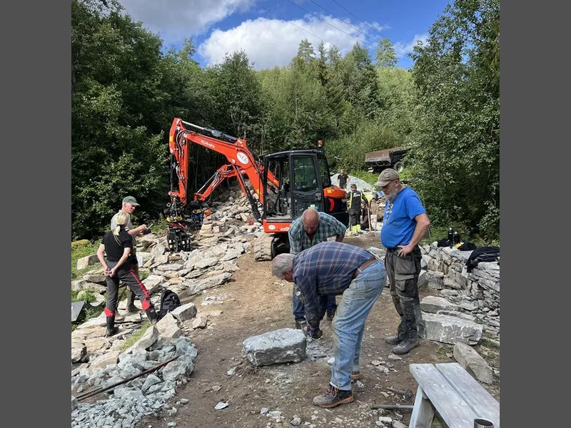 Arbeid ved bruene - Klikk for stort bilde