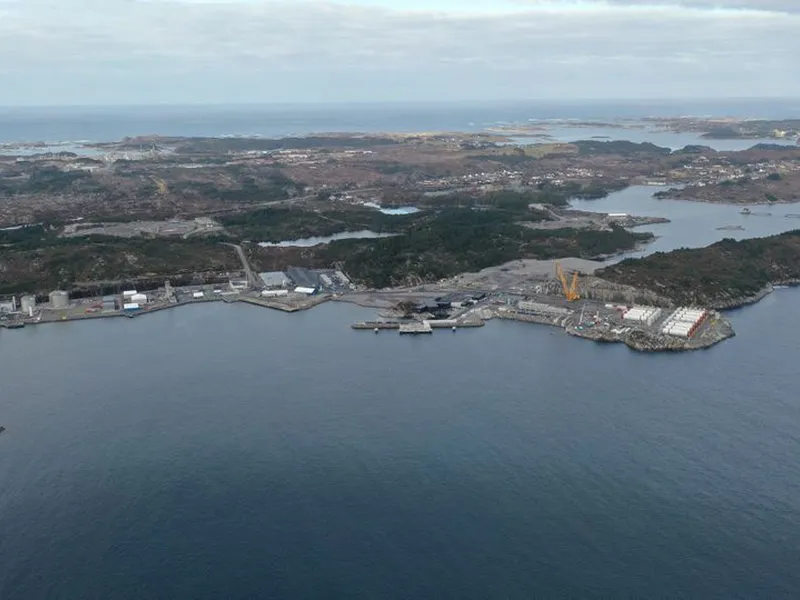 Det planlagte rense- og flytendegjøringsanlegget for CO2 
 skal bygges i Energiparken i Øygarden. Foto: CCB Energy Holding