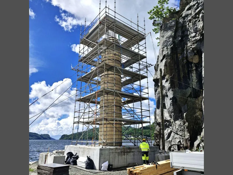 Her bygges fundamentet til det nye sjømerket i Ullerøysundet. Når konstruksjonen er ferdigstilt, vil den være om lag 20 meter høy og veie over 220 tonn.