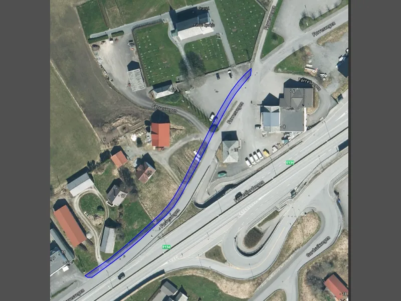 Området for nytt fortau  - Klikk for stort bilde
