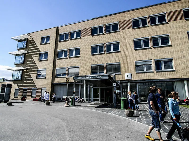 Så langt har 13 grunneiere mottatt henvendelser om etablering av infiltrasjonsbrønn. En av mottakerne av Oslo universitetssykehus/Aker sykehus i Trondheimsveien (bildet). Her er risikoen for setningsskader lav, ifølge VAV.. Illustrasjonsfoto: Oslo universitetssykehus