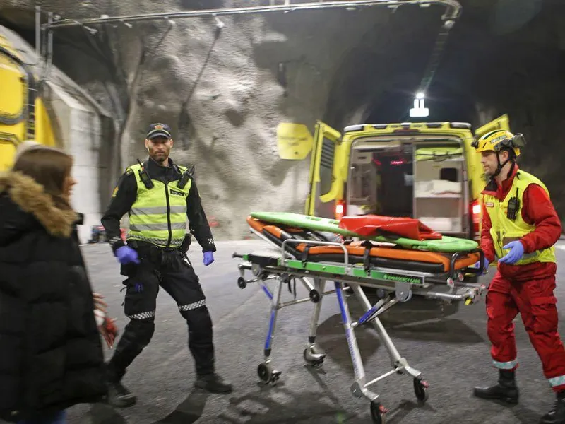 Redningspersonell fra både Oslo og Follo var utkalt til den store øvelsen i Blixtunnelen. Foto: Marianne Henriksen, Bane NOR