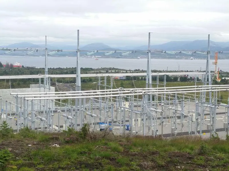 AF Elkraft er innstilt av Statnett til høyspenningsarbeid ved den nye transformatorstasjonen på Onarheim på Husnes.