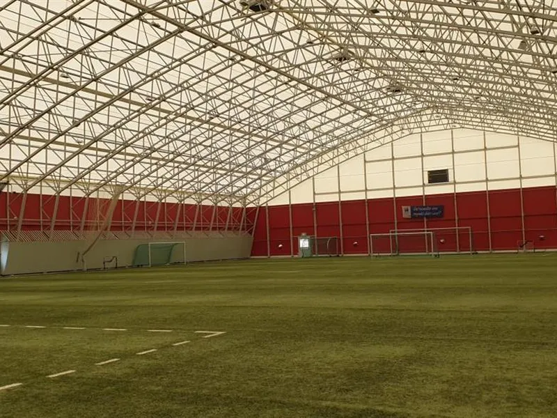 Bilde fra innsiden av Meny arena - Klikk for stort bilde
