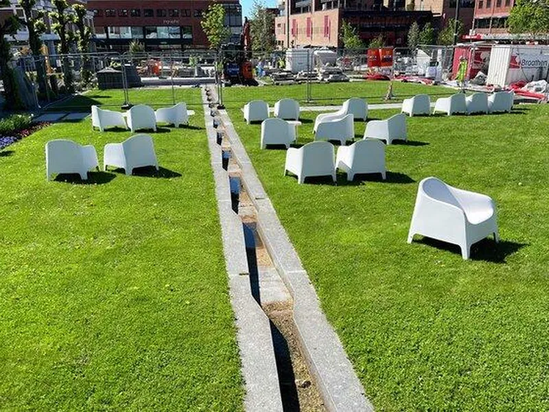 Vannrennen på plenen foran Nordre Follo rådhus mai 2026