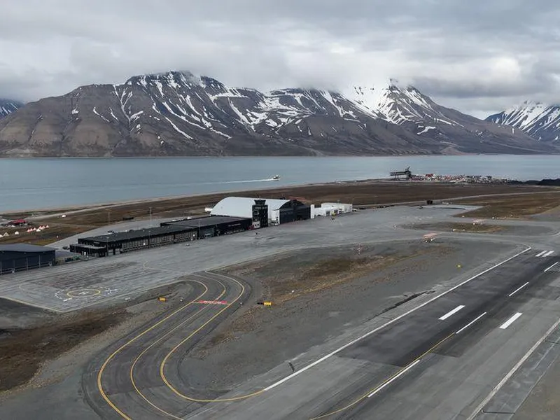 Svalbard lufthavn