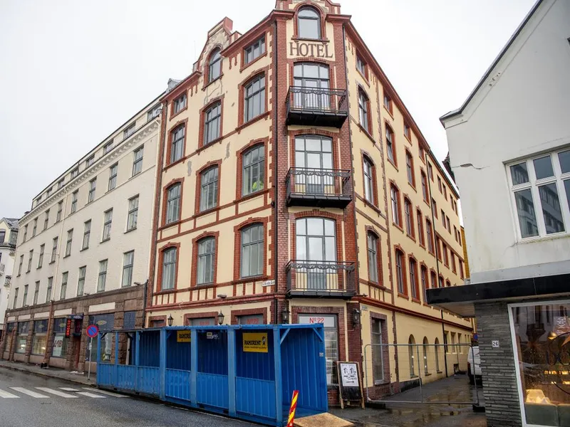 LAB Entreprenør skal rehabilitere og bygge om Hotell Augustin Bergen for REQ